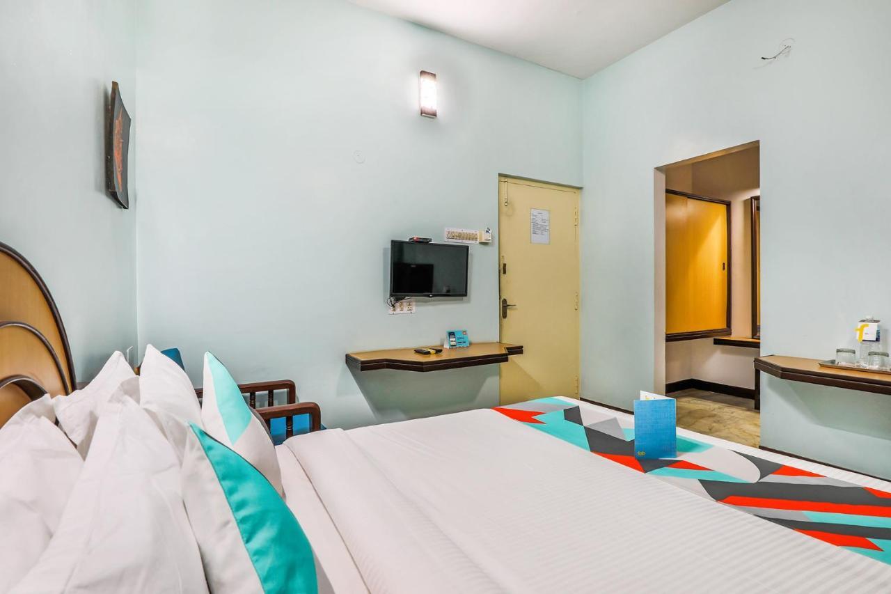 Fabexpress Santhi Inn - Near Promenade Beach Puducherry Exterior foto