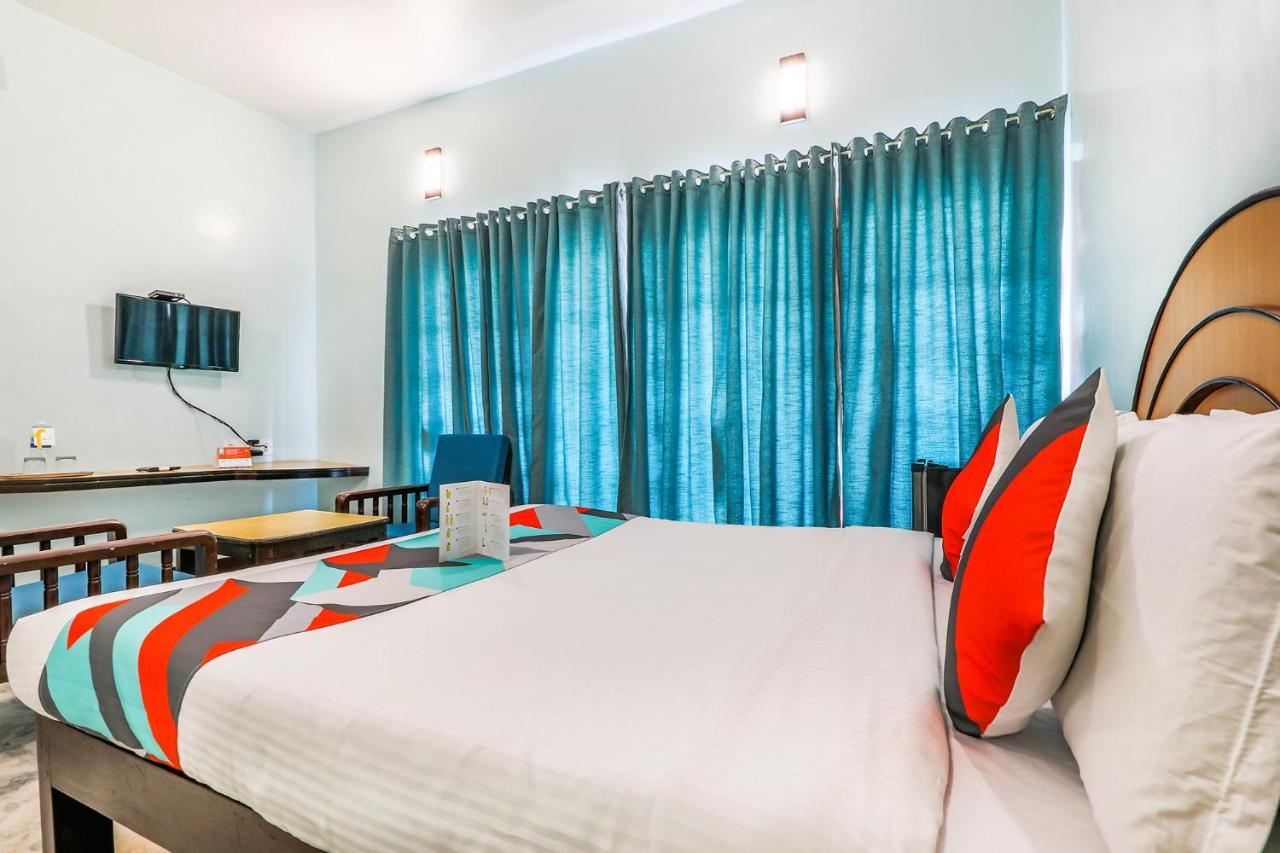 Fabexpress Santhi Inn - Near Promenade Beach Puducherry Exterior foto